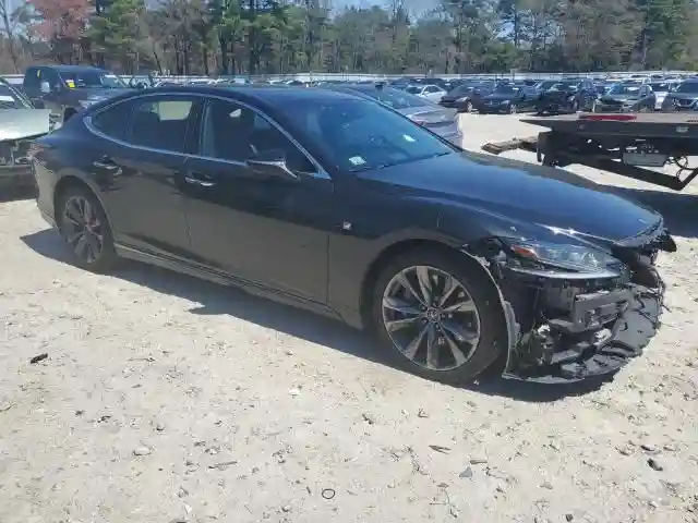 JTHC51FF4J5000800 2018 LEXUS LS500-3