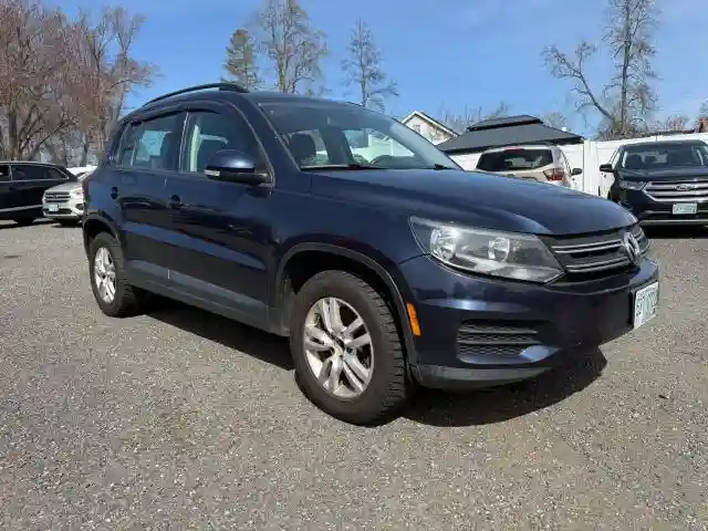 WVGBV7AX1GW001756 2016 VOLKSWAGEN TIGUAN-0
