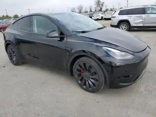 7SAYGDEF0RA281380 2024 TESLA MODEL Y-3