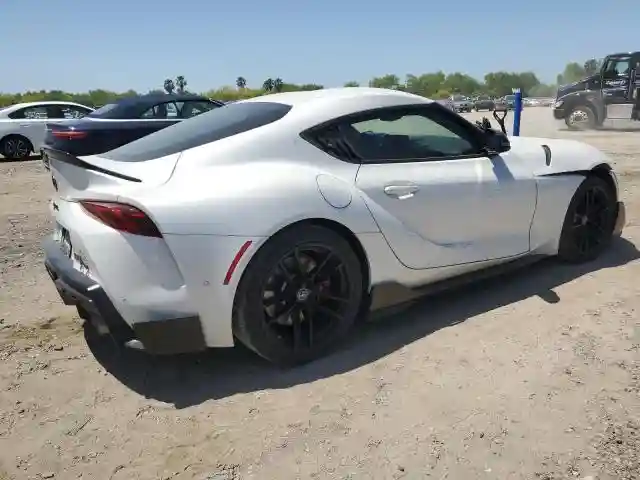 WZ1DB0C02NW048905 2022 TOYOTA SUPRA-2