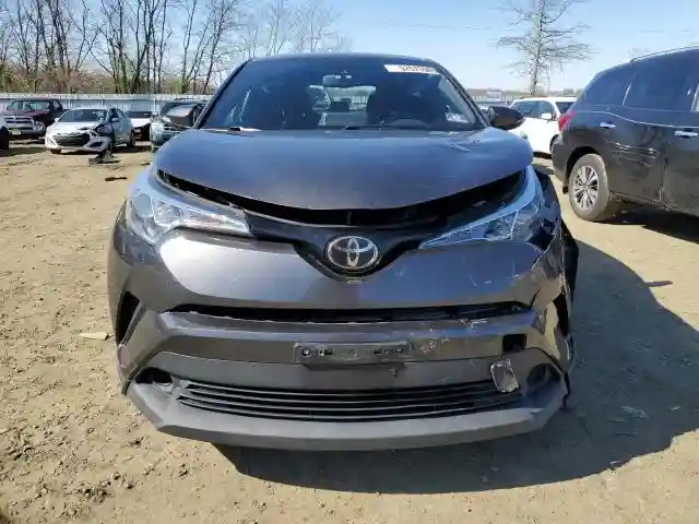 NMTKHMBX4KR084471 2019 TOYOTA C-HR-4