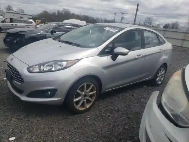 3FADP4BJ2JM138105 2018 FORD FIESTA-0