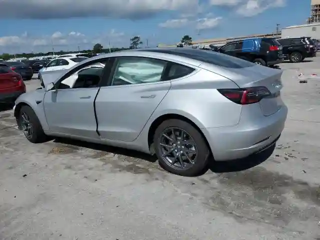 5YJ3E1EAXJF061283 2018 TESLA MODEL 3-1