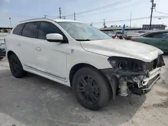 YV426MDB1F2588561 2015 VOLVO XC60-3