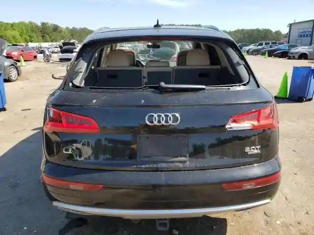 WA1ANAFY0J2001982 2018 AUDI Q5-5
