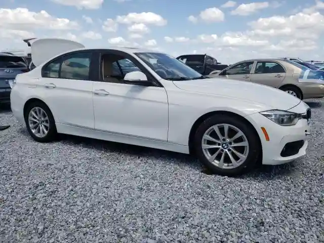 WBA8E1G55JNU88942 2018 BMW 3 SERIES-3