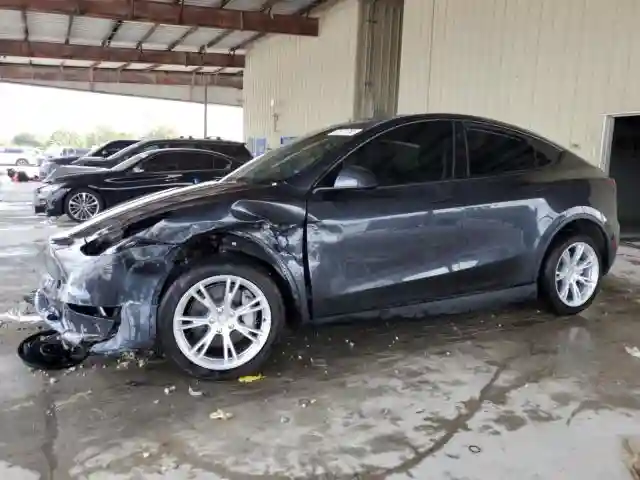 7SAYGDED7RF027862 2024 TESLA MODEL Y-0