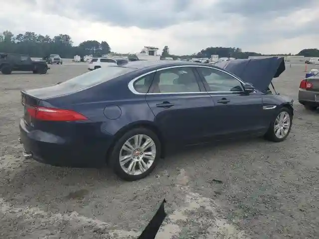SAJBJ4BV8HCY39220 2017 JAGUAR XF-2