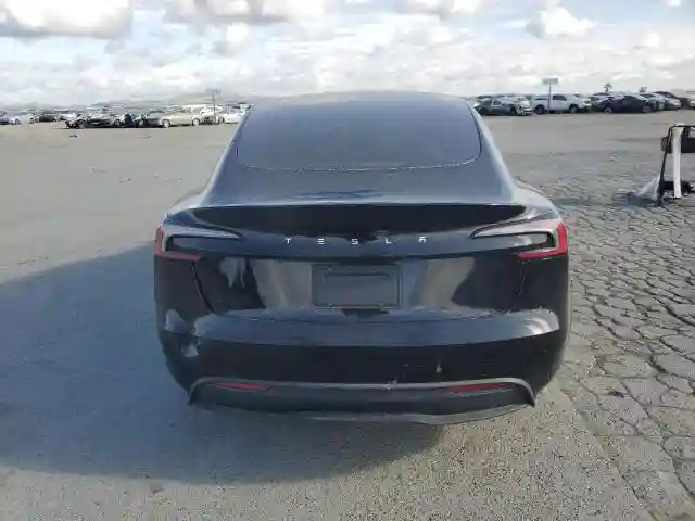 5YJ3E1EA5RF716946 2024 TESLA MODEL 3-5