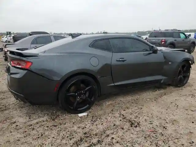 1G1FH1R73J0114013 2018 CHEVROLET CAMARO-2