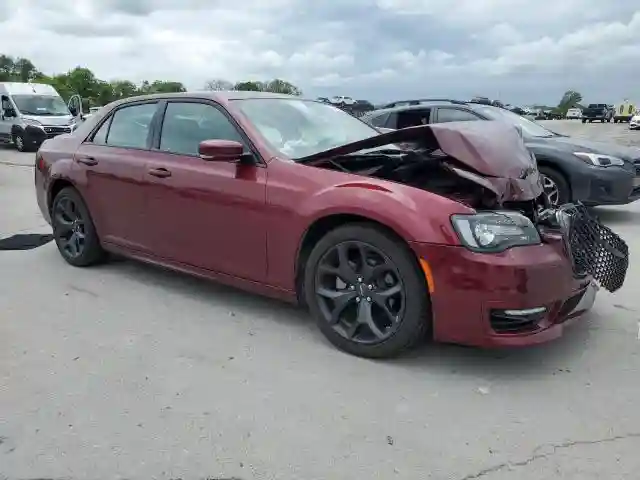 2C3CCADG0PH520128 2023 CHRYSLER 300-3