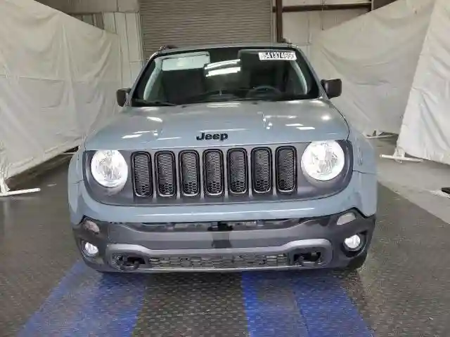 ZACCJBAB7JPH72156 2018 JEEP RENEGADE-4