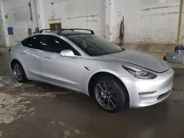 5YJ3E1EB4JF087466 2018 TESLA MODEL 3-3