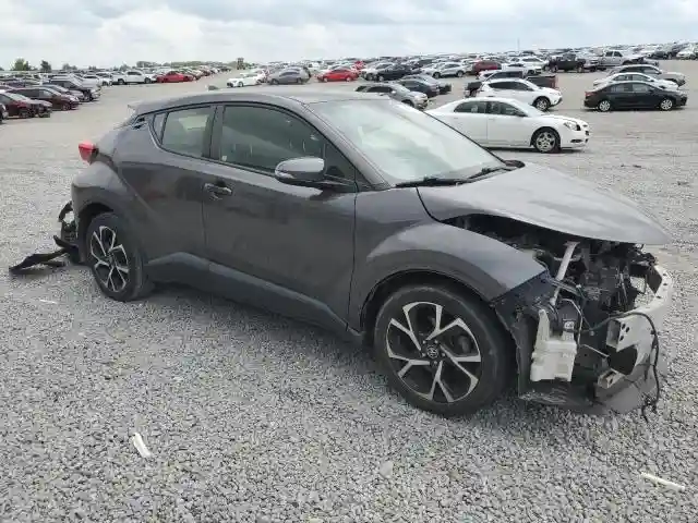 JTNKHMBX2J1011026 2018 TOYOTA C-HR-3