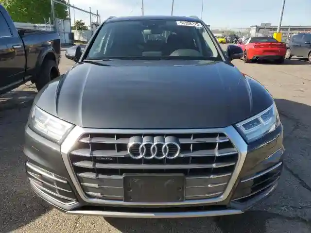 WA1BNAFY1J2230238 2018 AUDI Q5-4
