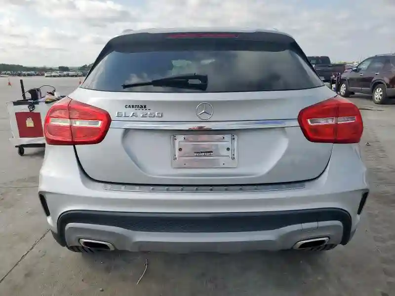 WDCTG4EB4FJ139975 2015 MERCEDES-BENZ GLA-CLASS-5