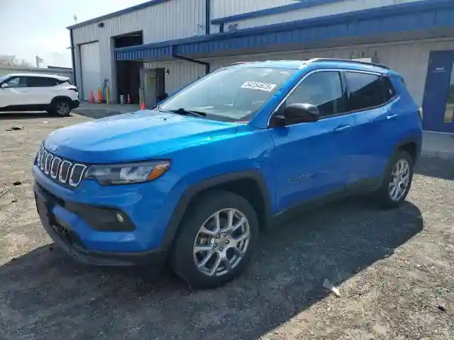 3C4NJDFB8NT177683 2022 JEEP COMPASS-0