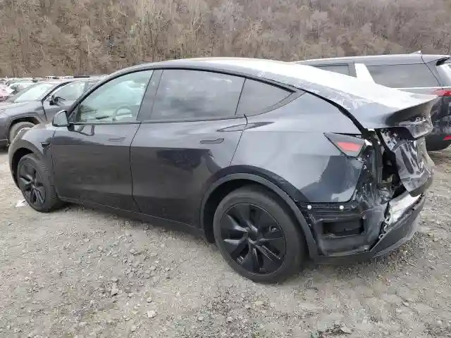 7SAYGDEE9SF224241 2025 TESLA MODEL Y-1