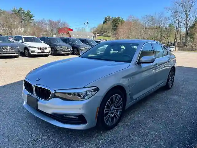 WBAJB1C59JB084298 2018 BMW 5 SERIES-1