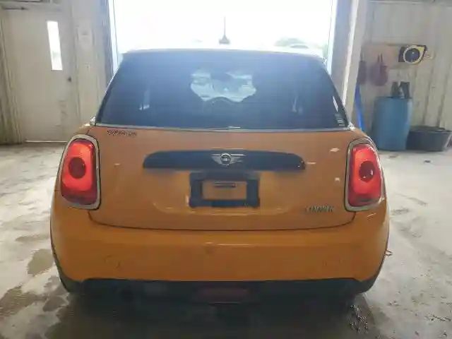 WMWXP5C37H2D17030 2017 MINI COOPER-5