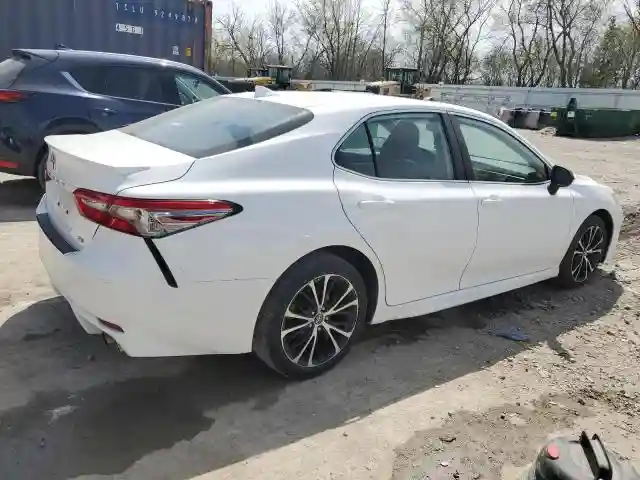 4T1B11HK2KU732378 2019 TOYOTA CAMRY-2