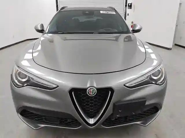 ZASFAKNN9J7B73006 2018 ALFA ROMEO STELVIO-4