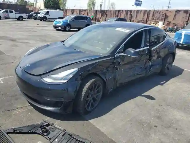 5YJ3E1EA5KF304922 2019 TESLA MODEL 3-0