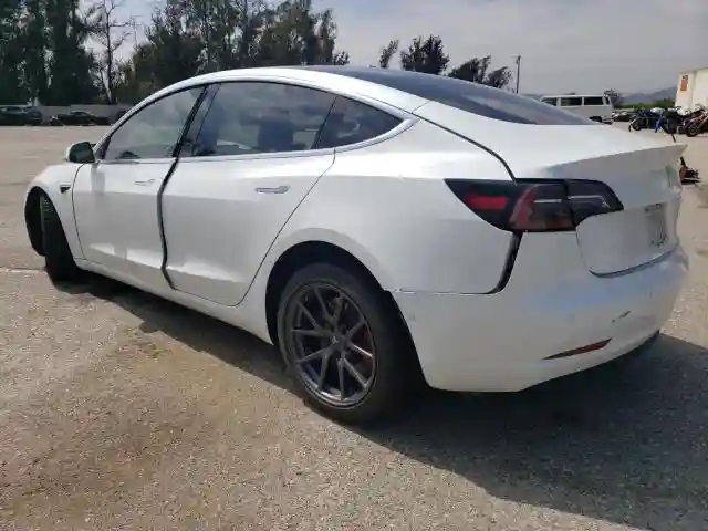 5YJ3E1EB4JF085278 2018 TESLA MODEL 3-1