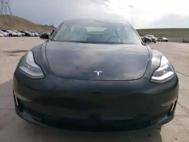 5YJ3E1EB6LF769672 2020 TESLA MODEL 3-4
