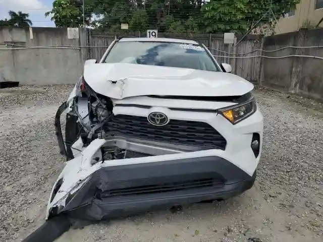 2T3W1RFV8MW160367 2021 TOYOTA RAV4-4