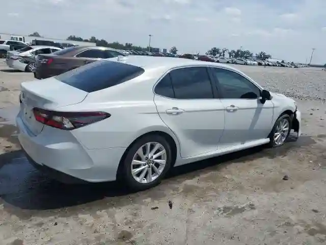 4T1R11AK4RU233925 2024 TOYOTA CAMRY-2