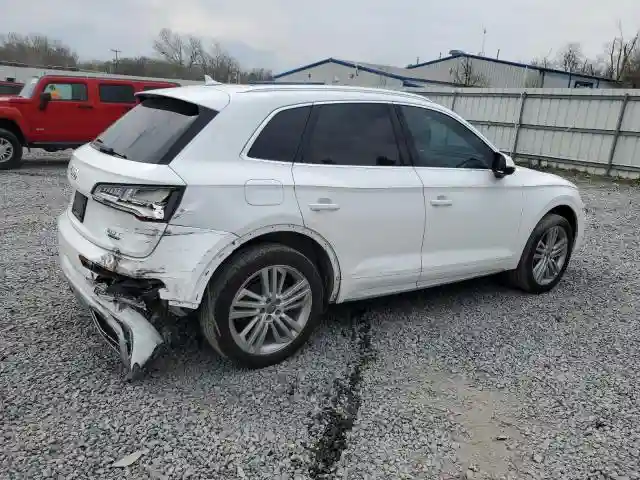 WA1BNAFY6J2173387 2018 AUDI Q5-2