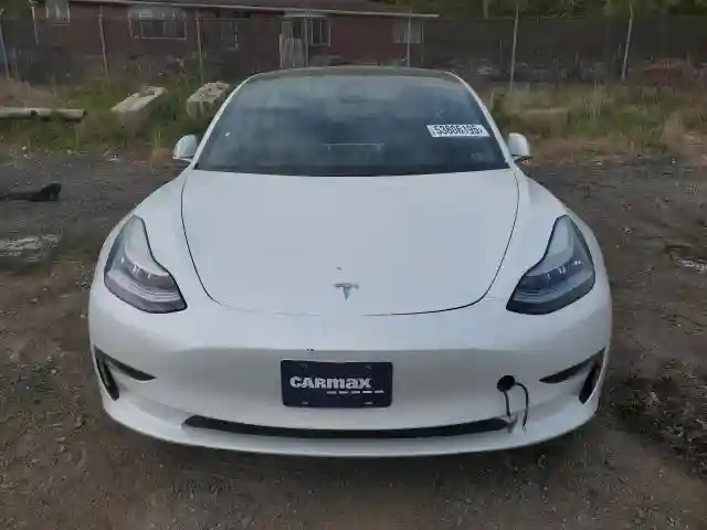 5YJ3E1EAXJF165000 2018 TESLA MODEL 3-4