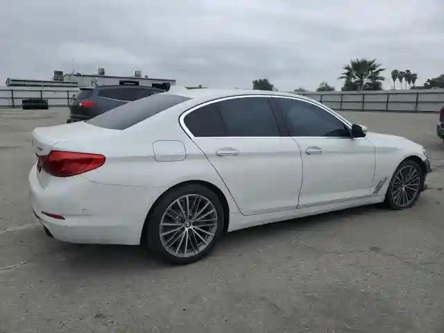 WBAJA5C37HG896060 2017 BMW 5 SERIES-2