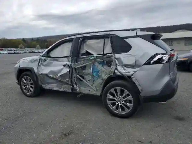 2T3A1RFV2NC295244 2022 TOYOTA RAV4-1