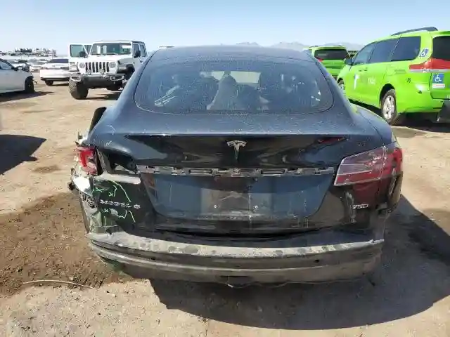 5YJSA1E26JF261707 2018 TESLA MODEL S-5