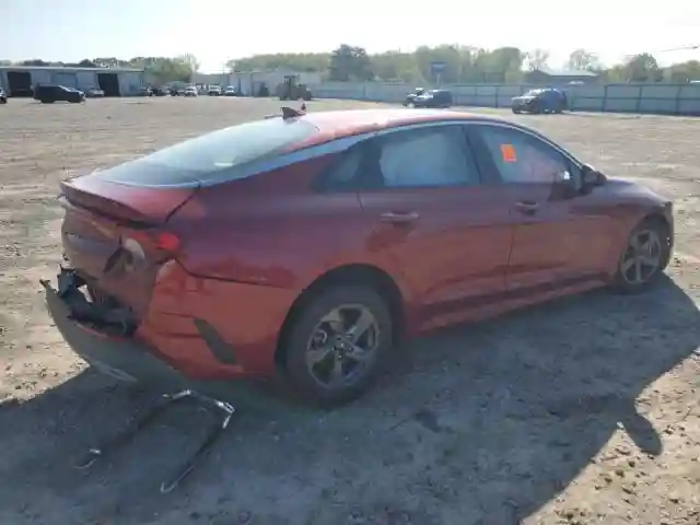 5XXG24J2XMG010961 2021 KIA K5-2