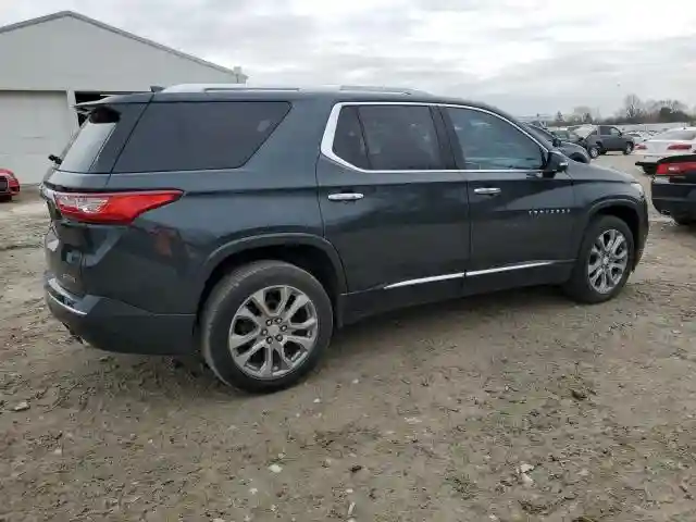 1GNERKKW8JJ150305 2018 CHEVROLET TRAVERSE-2