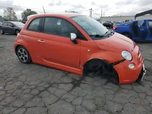 3C3CFFGE1FT507277 2015 FIAT 500-3