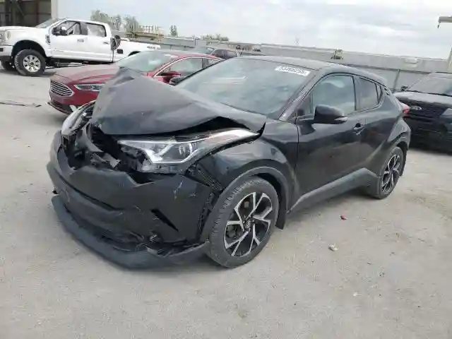 NMTKHMBX2JR036806 2018 TOYOTA C-HR-0