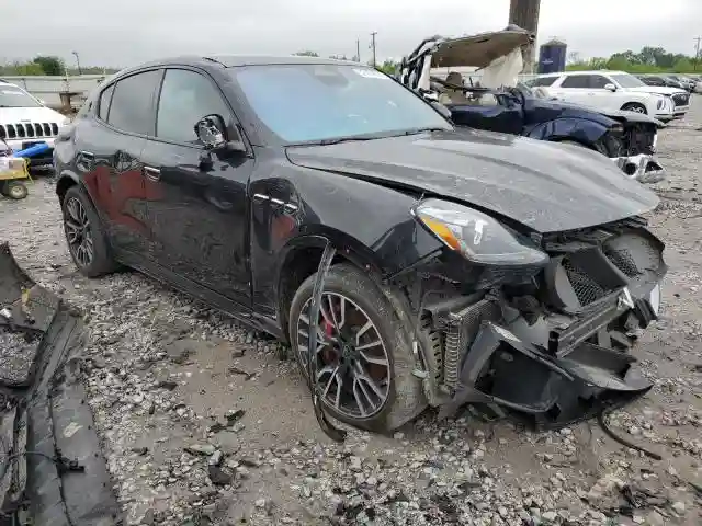 ZN682AVM7P7422409 2023 MASERATI GRECALE MO-3