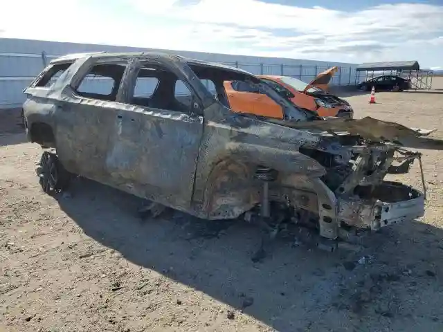 1GNERKKW0KJ273145 2019 CHEVROLET TRAVERSE-3