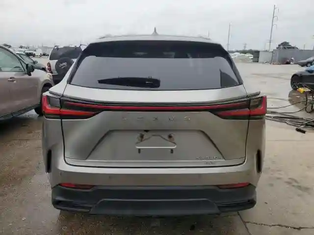 2T2GKCEZ4NC008144 2022 LEXUS NX 350H-5