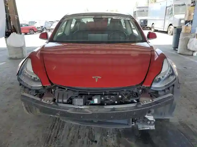 5YJ3E1EB5JF088125 2018 TESLA MODEL 3-4