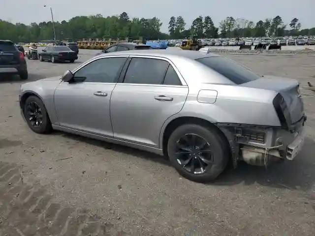 2C3CCAAG1GH233711 2016 CHRYSLER 300-1