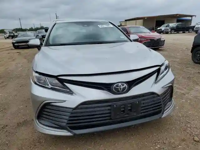 4T1C11AK3MU595792 2021 TOYOTA CAMRY-4