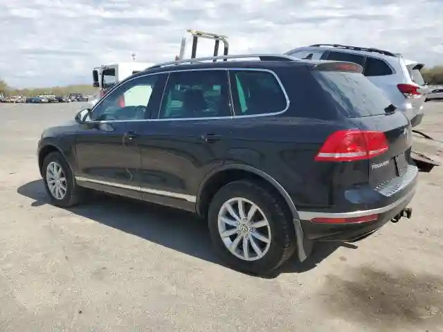 WVGEF7BP9HD004779 2017 VOLKSWAGEN TOUAREG-1