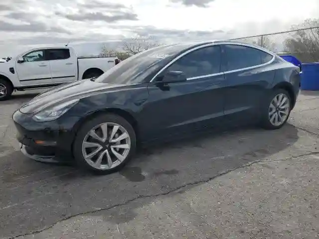 5YJ3E1EA2KF312637 2019 TESLA MODEL 3-0
