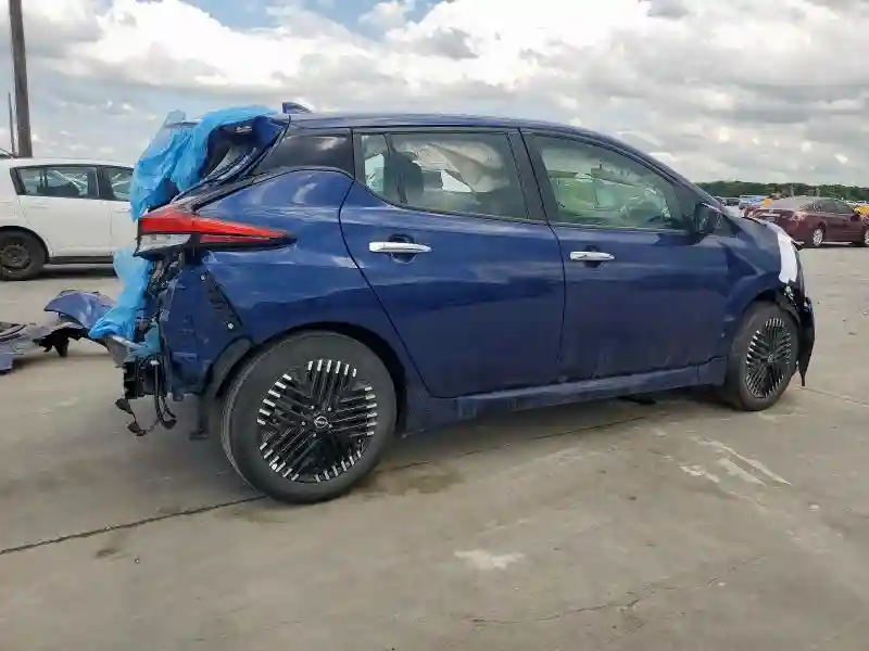 1N4CZ1CV8SC561070 2025 NISSAN LEAF-2