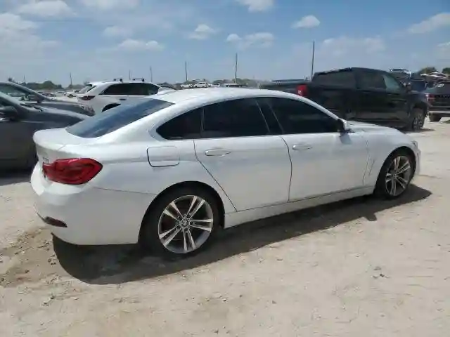 WBA4J1C57JBG77211 2018 BMW 4 SERIES-2